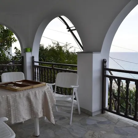 Apartament House Chorefto *